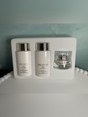 DECORTE AQ MELIORITY TRAVEL SET 3PC EMULSION LOTION CREAM LUXURY SKINCARE NIB